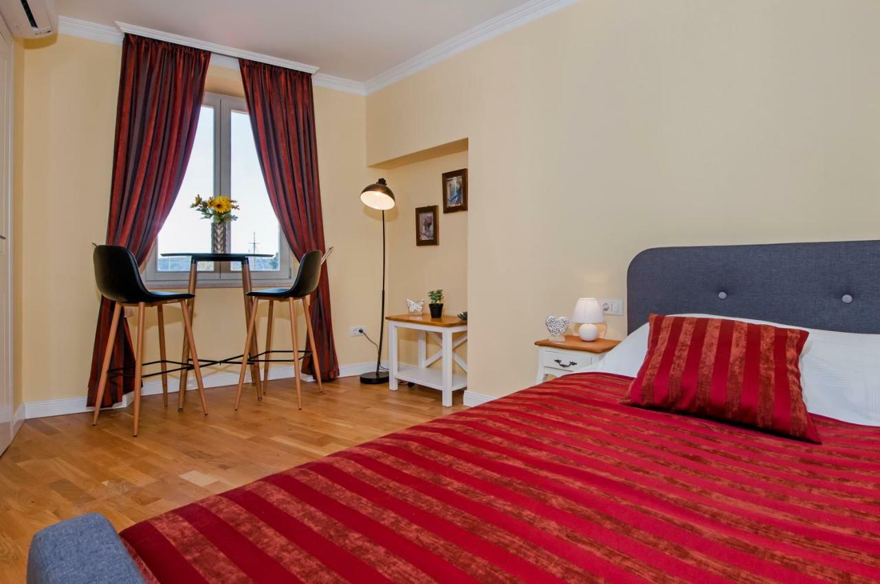 Adriatic Royal Sea View Apartment Ρόβινι Εξωτερικό φωτογραφία